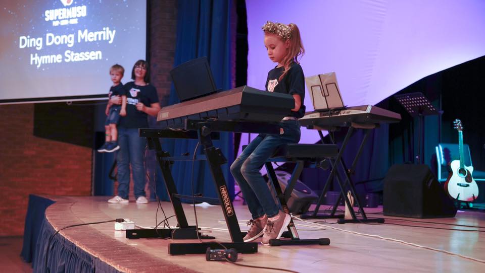 Hymne at Piano_SuperMuso